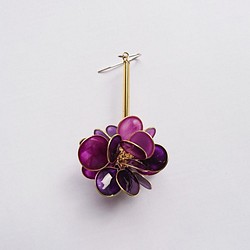 <Violet>單邊造型手工設計樹脂耳環/垂吊款/earring/accessories 第1張的照片