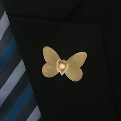 ドイツヴィンテージ　蝶々のラペルピン(送料無料) 1枚目の画像