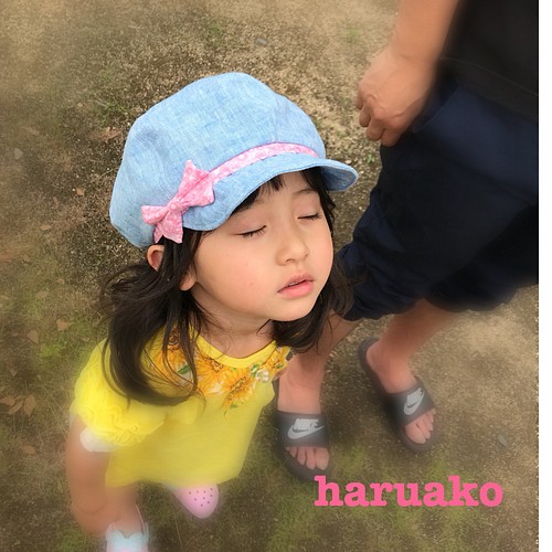 親子お揃いも デニムシャンブレーと花柄で作ったリボンのキャスケット 帽子 ベビー キッズ Haruako 通販 Creema クリーマ ハンドメイド 手作り クラフト作品の販売サイト