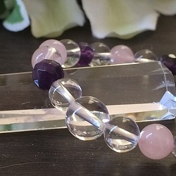 17厘米紫水晶和玫瑰石英手鍊提升愛情 第1張的照片