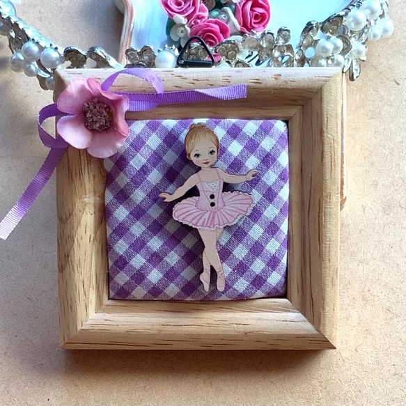 法國木製鈕扣別針批次迷你框架可愛芭蕾舞女演員免費送貨 第1張的照片