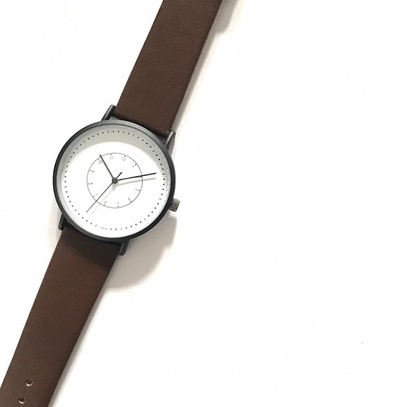 シンプル 腕時計 メンズ レディース 兼用 ブラウン 　 1枚目の画像