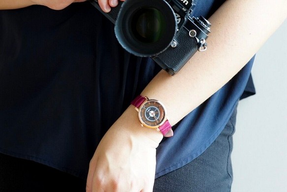 スケルトン腕時計 ブラック×パープル　 1枚目の画像