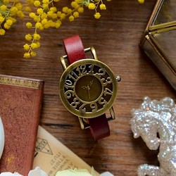 アンティーク調で可愛い腕時計 レッド レディース 革ベルト 1枚目の画像
