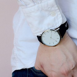 売り切りセール シーンを選ばないデザイン シンプル 腕時計 メンズ レディース 兼用 ブラック 腕時計 Montrerie 通販 Creema クリーマ ハンドメイド 手作り クラフト作品の販売サイト