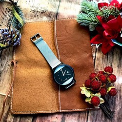 【クリスマス限定】シンプル 腕時計 メンズ レディース 兼用　 シルバー&ブラック　ステンレスベルト 1枚目の画像