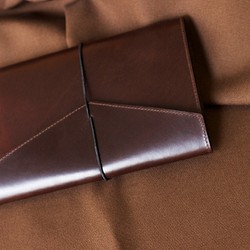 チョコレートブラウンレザーコード付きノートブックカバー 1枚目の画像