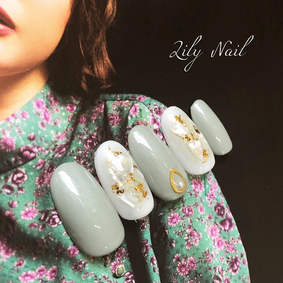 色変更あり 再販 オリーブカーキ色とシェルネイル ネイルチップ ネイルシール Lily Nail 通販 Creema クリーマ ハンドメイド 手作り クラフト作品の販売サイト