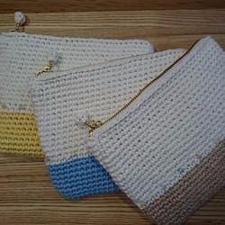 手編みのシンプル+ビーズポーチ　イエロー 1枚目の画像