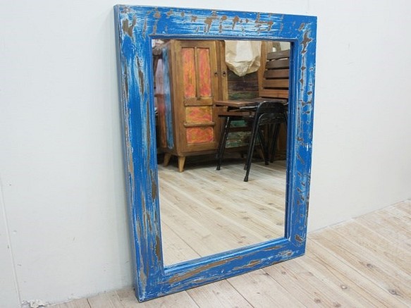 オールドチーク材のミラー 80cm×60cm アンティークブルー 青色 壁掛け鏡 チーク無垢材フレーム 古材 古木 1枚目の画像