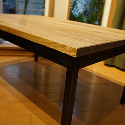 ☆銘木　無垢オーク材使用　つや消し黒脚テーブル　900 × 400　サイズ変更可