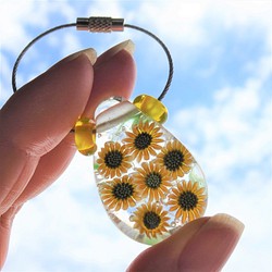 “向日葵”手袋吊飾玻璃蜻蜓向日葵向日葵透明鑰匙扣 第1張的照片
