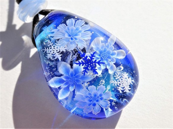“Korihana〜雪晶”雪晶花挂件玻璃球蜻蜓 第1張的照片