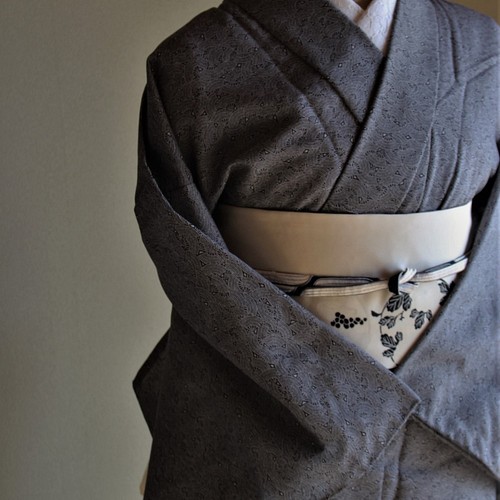 江戸小紋風 暗めの濃紺に細かい扇柄 裄68ｃｍ トールサイズ ウール着物 