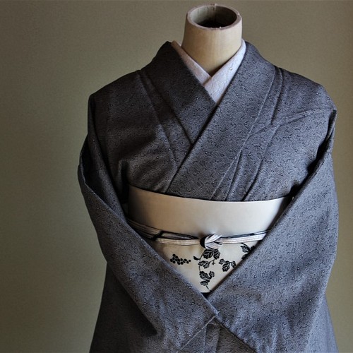 江戸小紋風 暗めの濃紺に細かい扇柄 裄68ｃｍ トールサイズ ウール着物 