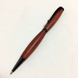 レッドハート①　木製　ボールペン　無垢材　送料無料 1枚目の画像