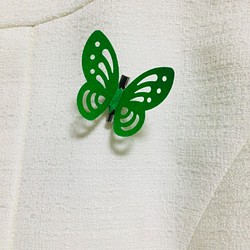 蝶のブローチ・グリーン 1枚目の画像