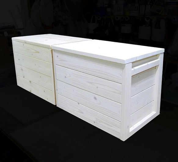 Woodbox450 ペイルホワイト、収納ボックス、ベンチ、スツール、 1枚目の画像