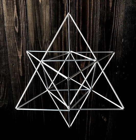 ヒンメリ「マカバ」中サイズ星型　野外使用可なアルミ製　オプションでサンキャッチャー　幾何学オブジェ　シルバー　クリスマス 1枚目の画像