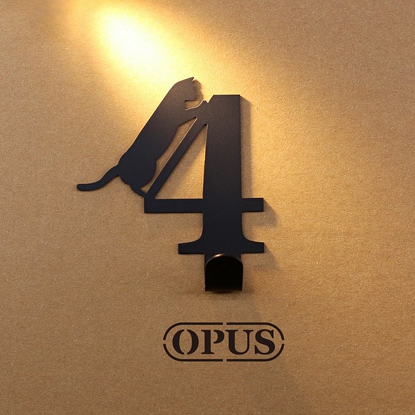 OPUS Dongqi Metalworking 猫がナンバー4フックブラック リビング収納 壁掛けフック 最大97％オフ！ ハンガ 家具ラック トレンド