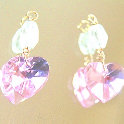 Creema限定 k18gp Green amethyst & hearts earrings +"sapphire" 1枚目の画像