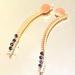Creema限定 k18gp black spinel & vintage code earrings+sapphire 1枚目の画像
