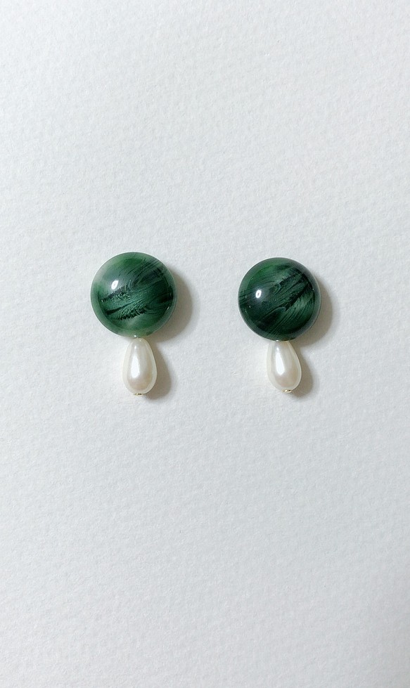 Green Marble Button and Pearl pierce 1枚目の画像