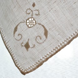 アンティークリネン 刺繍. [2166] 1枚目の画像
