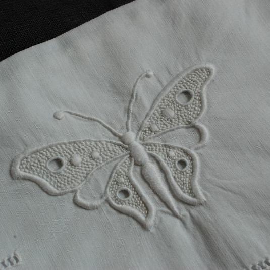 *アンティーク　白糸刺繍　ナフキン・カトラリーケース30cm×12cm. [428] 1枚目の画像