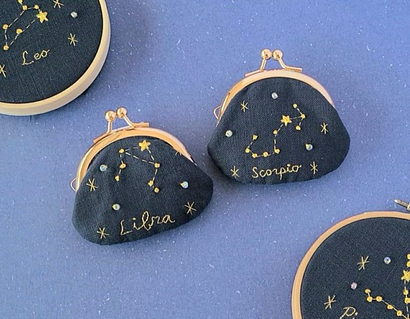 星座の刺繍がま口 夜空 星空 ビーズ キラキラ 夏 アクセサリーケース 1枚目の画像