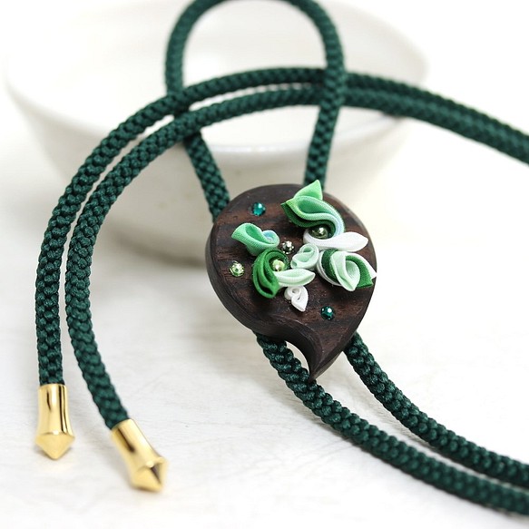 旋鈕工作環領帶&lt;綠色&gt;烏木純絲綢 第1張的照片