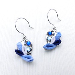 旋鈕葉耳環&lt;藍色蕾絲&gt;純真絲耳環免費交換 第1張的照片