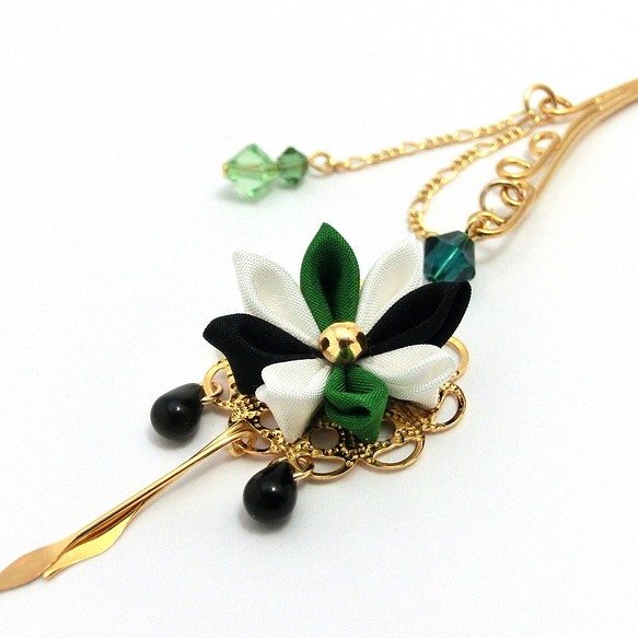 旋鈕工作耳鉤&lt;B綠色&gt; [小花]單色Trico顏色施華洛世奇和服 第1張的照片