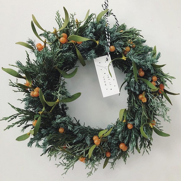 Mistletoe Wreath Orange ヤドリギのリース クリスマスリース フラワー リース Maya 通販 Creema クリーマ ハンドメイド 手作り クラフト作品の販売サイト