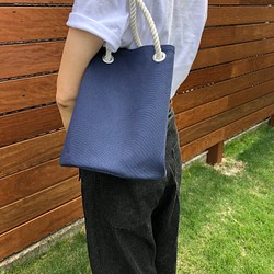紺色帆布バケツ型ロープバッグ 1枚目の画像