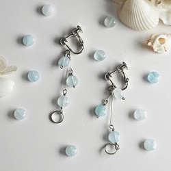 Aquamarine & metal hoop earrings [March birthstone] 第1張的照片