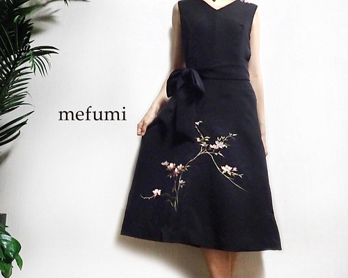 ✳︎１点物 ✳︎ アンティーク 着物リメイク 正絹 桜刺繍 フォーマル