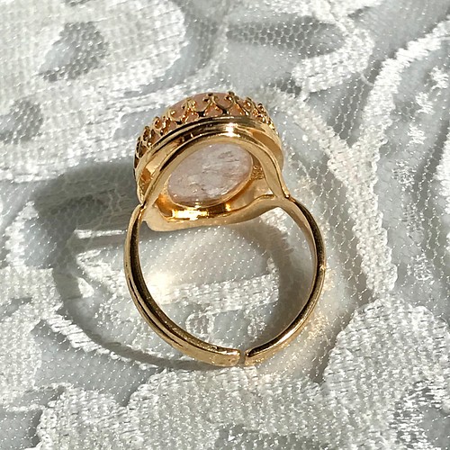 愛に満ちた癒しの天然石・・モルガナイトの大粒 ring（フリーサイズ 