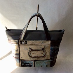 フランス製ゴブラン織のお洒落なバッグ 1枚目の画像