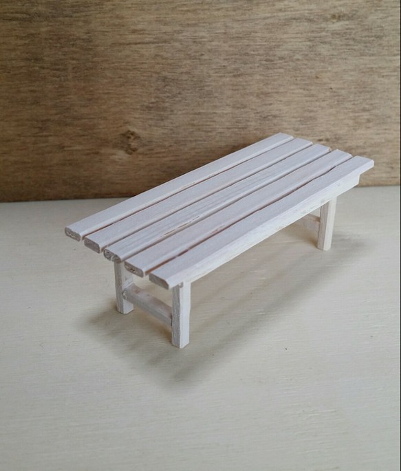 ミニチュア家具  木製ベンチ(ホワイト)  インテリアやドールハウスに♪ 1枚目の画像