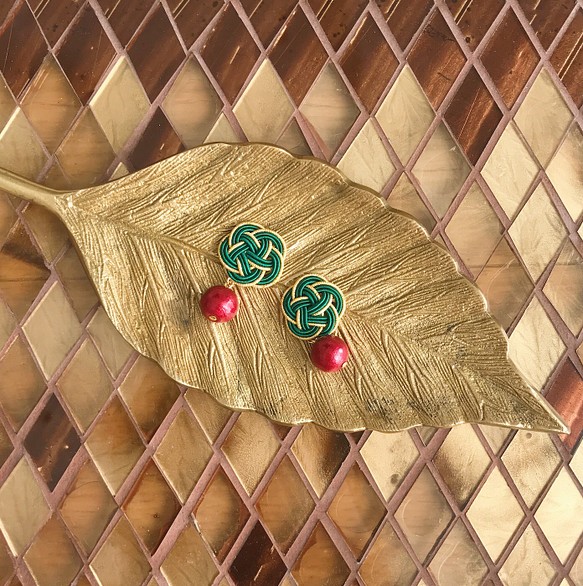 水木花和棉珍珠耳環[聖誕節] 第1張的照片