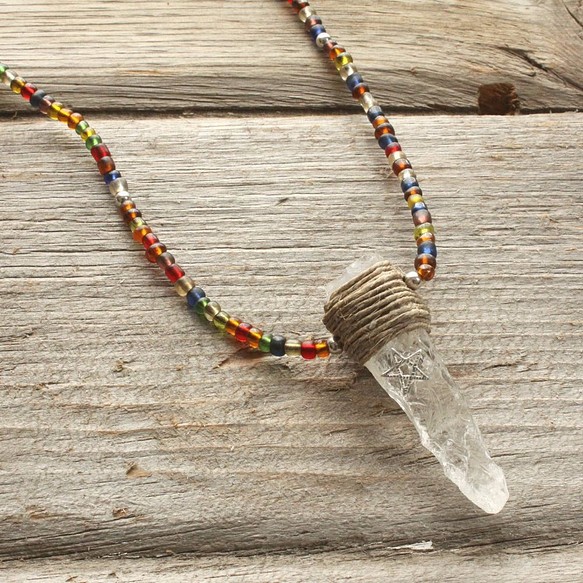 Himarayan Crystal w/ Glass Beads Necklace www.umkm.dhafintech.com
