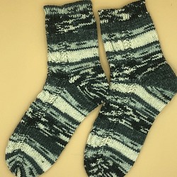 手編み靴下　Opal 毛糸パンダ使用 1枚目の画像