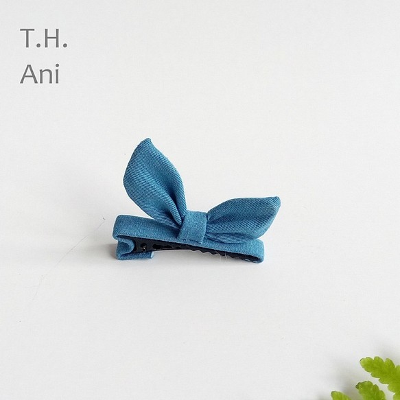 THAni 【藍染兔耳朵髮夾】立體 手工 天然 藍染 原創 髮夾 髮飾 蝴蝶結 兔耳朵 indigo 素色 植物染 棉 第1張的照片