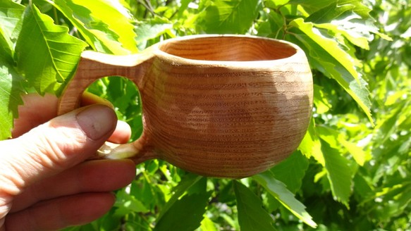 栗の木の一木彫りコーヒーカップ 1枚目の画像