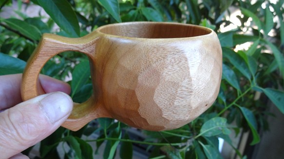 クスノキの一木彫りコーヒーカップ 1枚目の画像