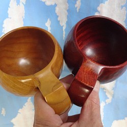 　桑と花梨の一木彫りペアコーヒーカップ 1枚目の画像