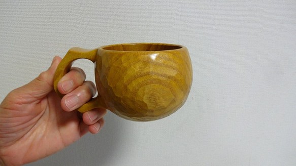 桑の一木彫りコーヒーカップ　 1枚目の画像