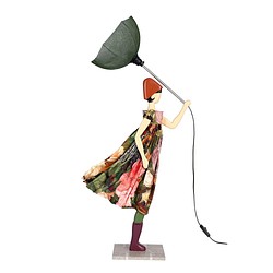 【2020年春モデル】風のリトルガールおしゃれランプ Michela スタンドライト 受注製作 送料無料 1枚目の画像
