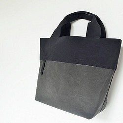 尼龍扎克手提包&lt;黑色×灰色 - &gt; 第1張的照片